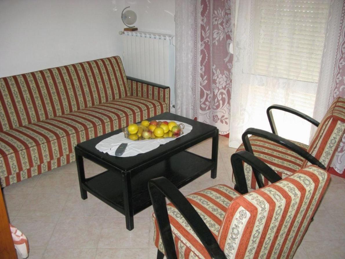 Apartment Sukosan 14742A 외부 사진
